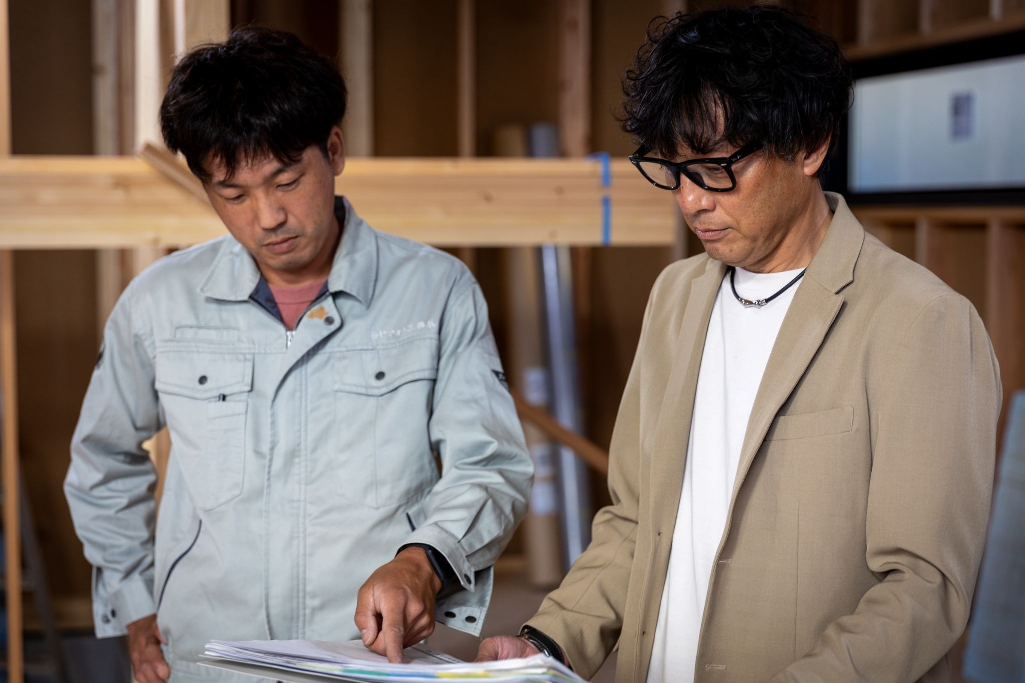 「家を売るプロ」か「家を造るプロ」、どちらを選びますか？